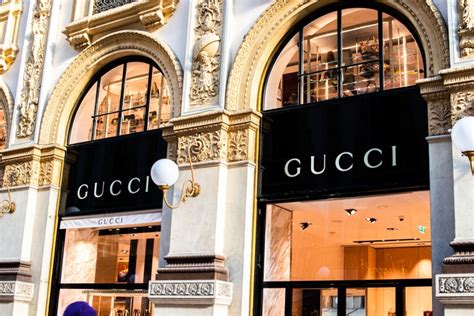 pisa corso italia gucci|negozi gucci usati.